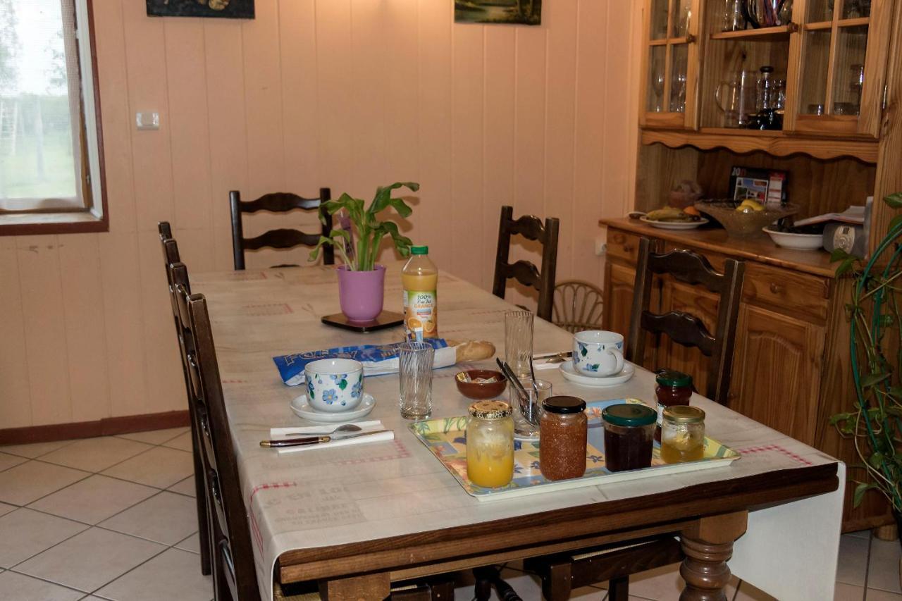 Bed and Breakfast Le Pré de Luceau à Blet Extérieur photo